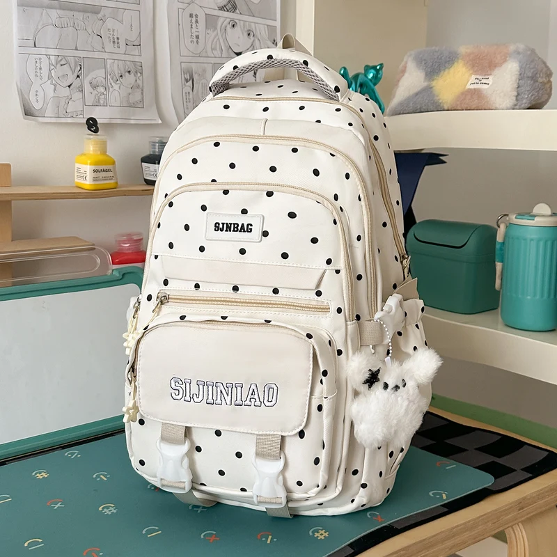 Abenteuerlicher gepunkteter Rucksack Karnz