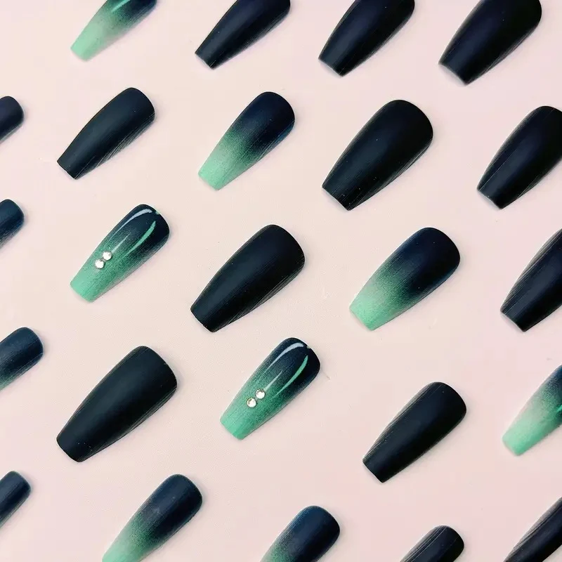 Ombre Matte Nagelkunst Design