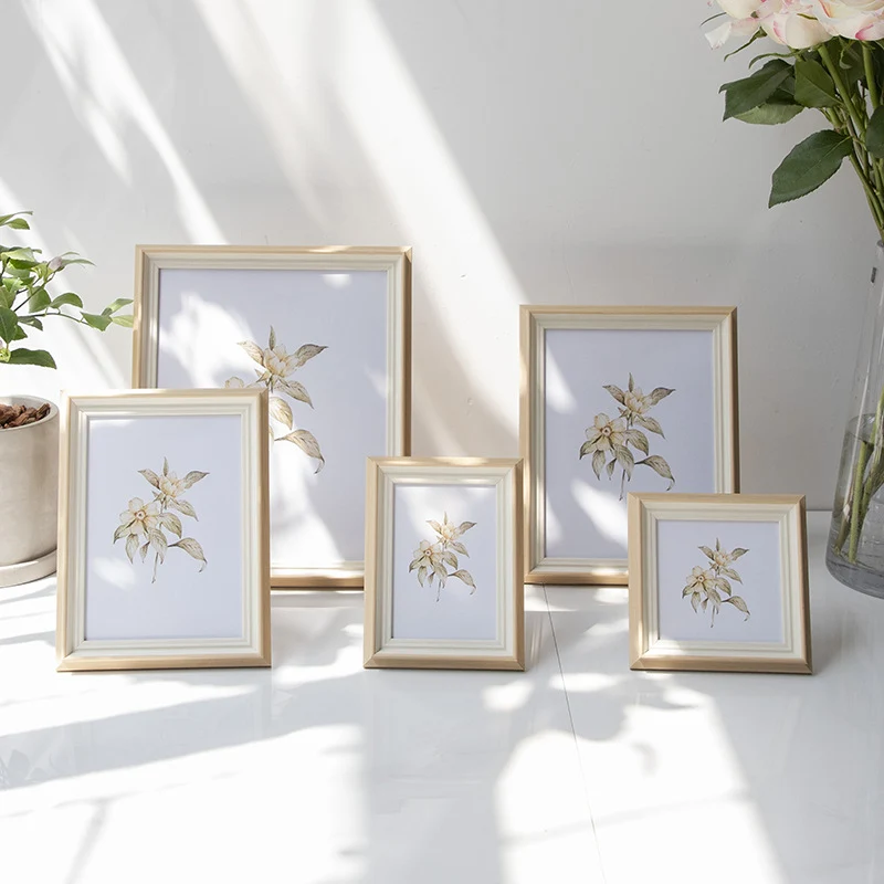Elegante Holzrahmen Kunstpräsentation für Zuhause