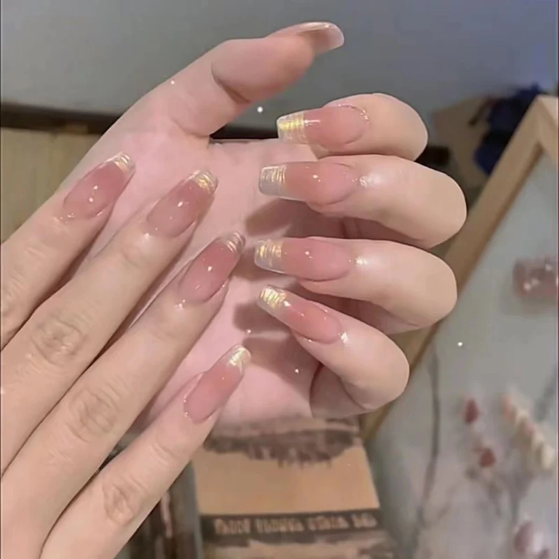 Glänzende French Tip Press-On Nägel