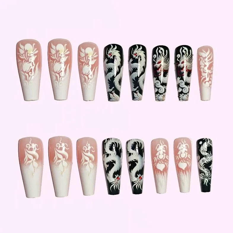Künstlerische Nagelkunst