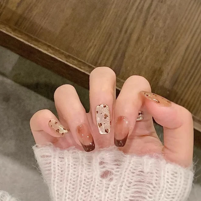 Künstlerische Glitzer French Tip Press-On Nägel