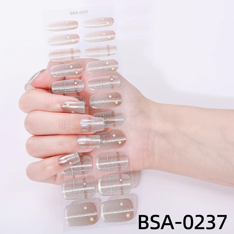 Funkelnde Glitzer-Nagelwraps