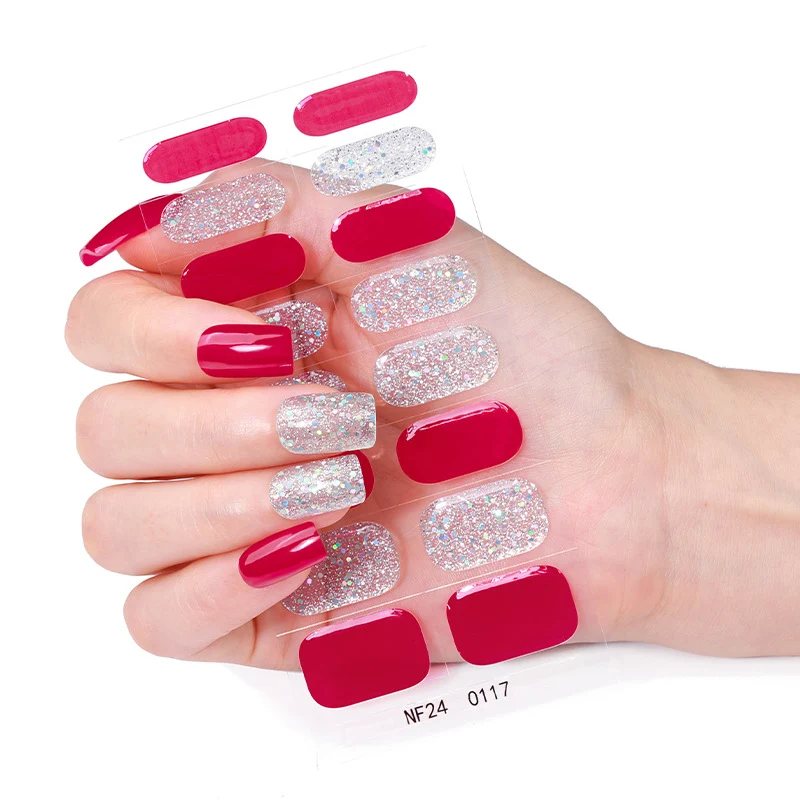 Funkelnde Gel-Nagelwickel