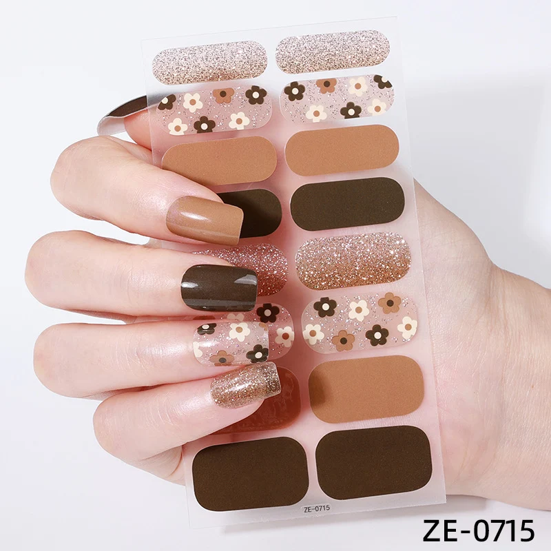 Künstlerische Press-On Nagelüberzüge