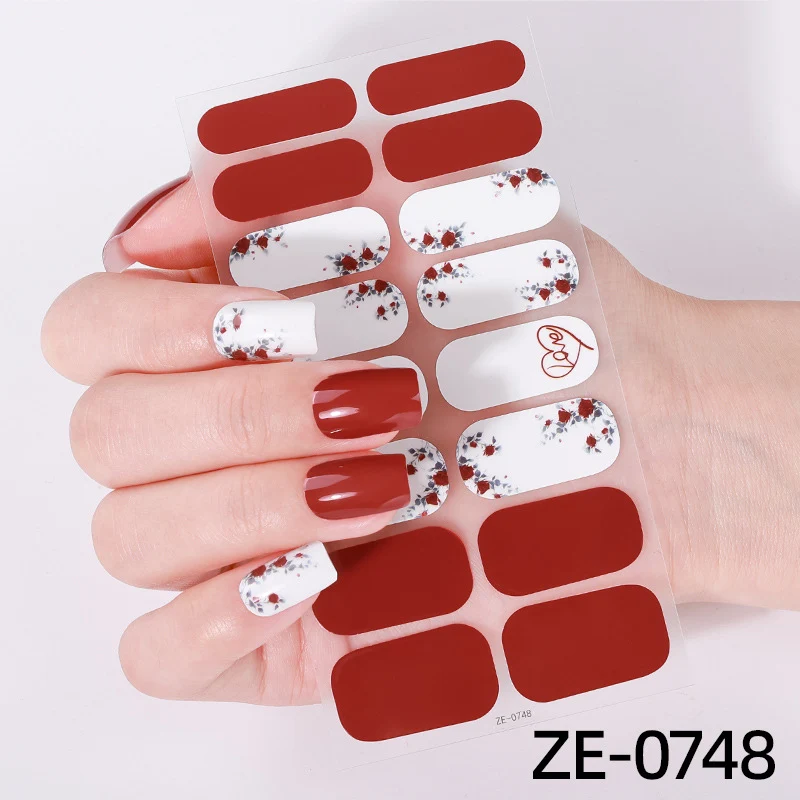 Künstlerische Nagelkunst-Wickel