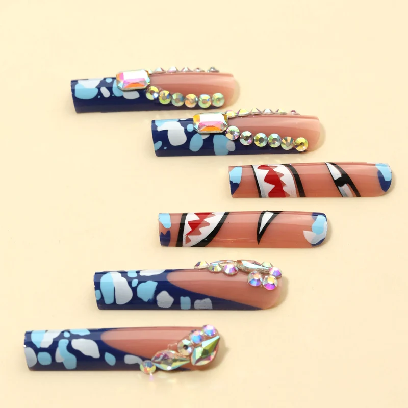 Dekoratives 3D Press-On Nagelset