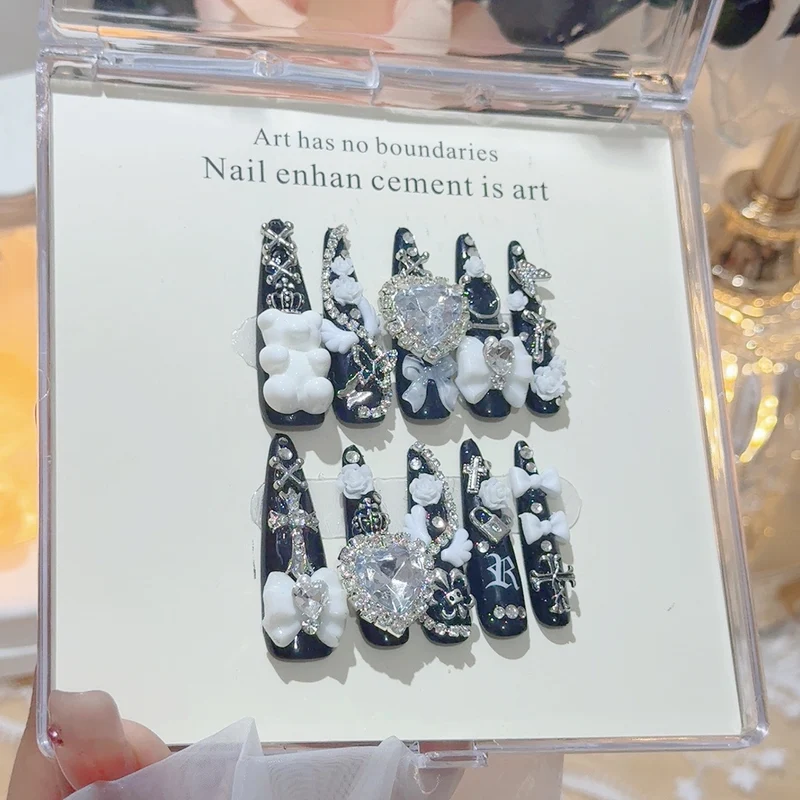 Aufwendiges 3D Nagelkunst Set