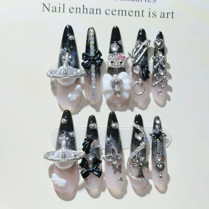 Gothic-inspirierte dekorative Press-On-Nagel-Set