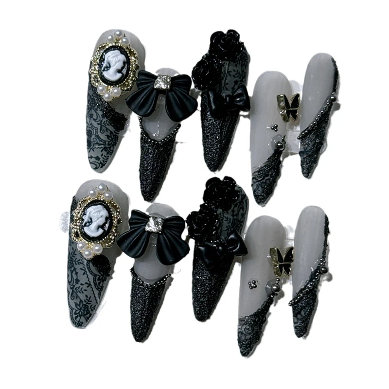 Gothic-inspirierte dekorative Nail Art Kollektion