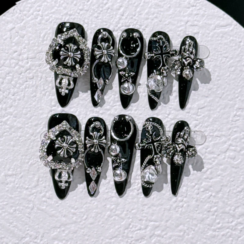 Glamouröse Nagelkunst Verlängerungen