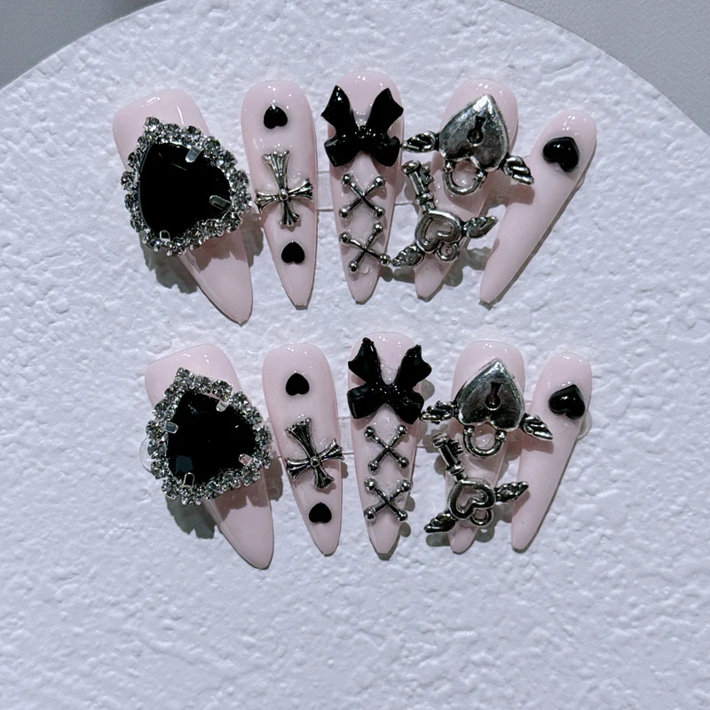 Glamouröse Nagelkunst Verlängerungen