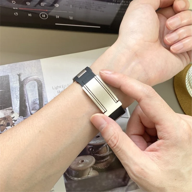 Megastark Apple Smartwatch Metall Universell Armband