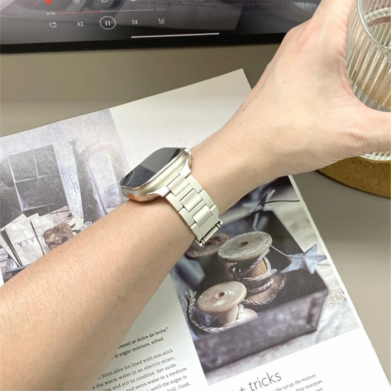 Megastark Apple Smartwatch Metall Universell Armband