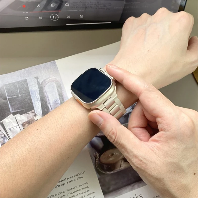 Megastark Apple Smartwatch Metall Universell Armband