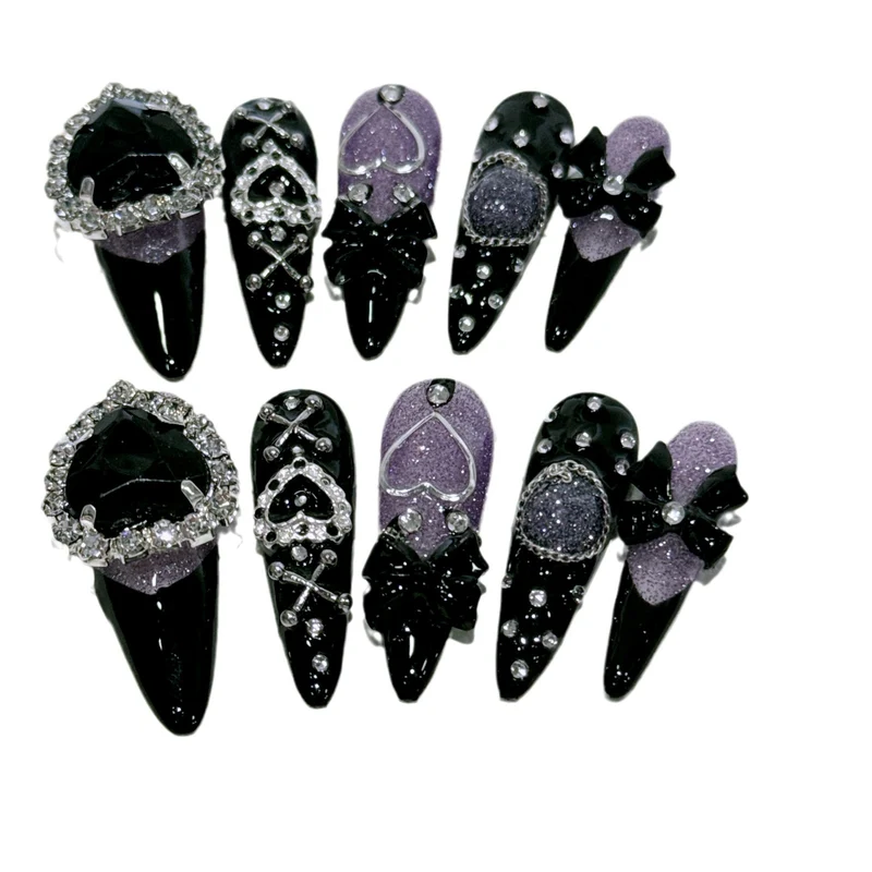 Dekoratives gotisches Press-On Nagelkunst Set