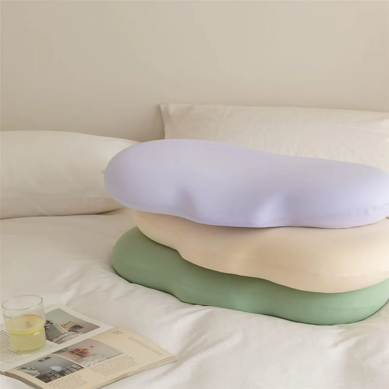 Ergonomisches Babykopfkissen gegen Plattkopf mit Memory-Schaum