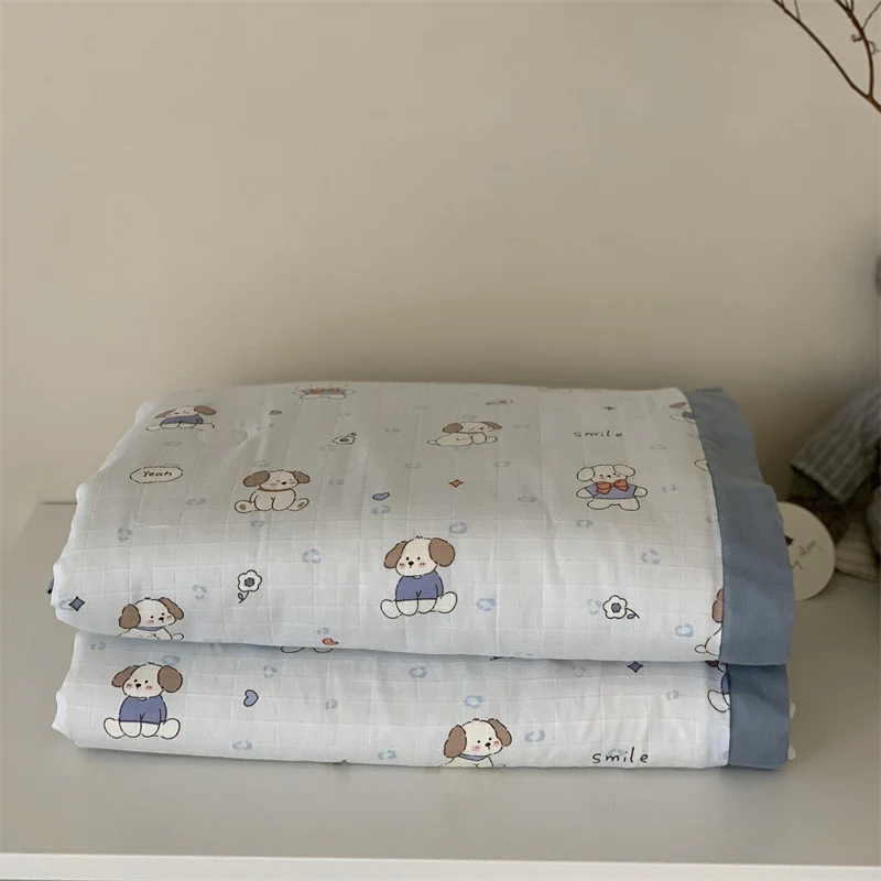 Weiche Mull-Babydecke mit Teddy-Design und doppellagiger Gaze