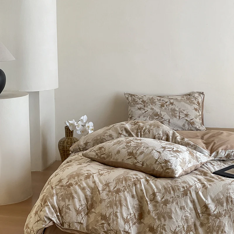 Luxuriöses Baumwoll-Bettwäsche-Set mit abstraktem Floralem Druck und Wendefunktion