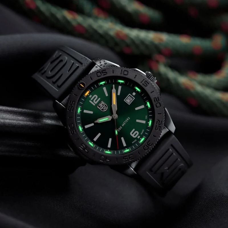 Luminox Pacific Diver XS.3137.B Herrenuhr • LLT Leuchtsystem • Swiss Made