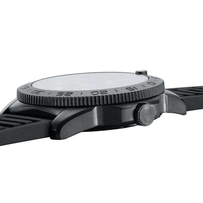 Luminox Pacific Diver XS.3135.B Herrenuhr • Swiss Made • LLT