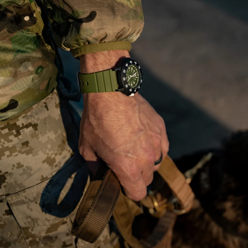 Luminox Original Navy SEAL XS.3013.EVO.S Herrenuhr • Luminox Light Technology • Ultraleichtes Carbonox™-Gehäuse