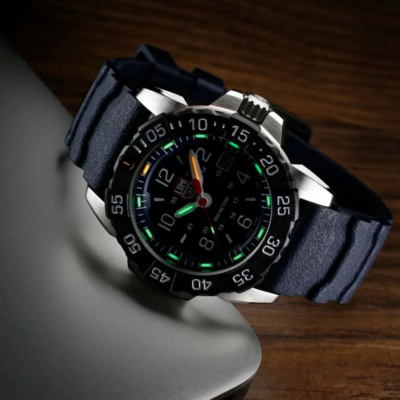 Luminox Navy SEAL Steel XS.3253.CB Herrenuhr • LLT-Beleuchtung • 200m Wasserdicht