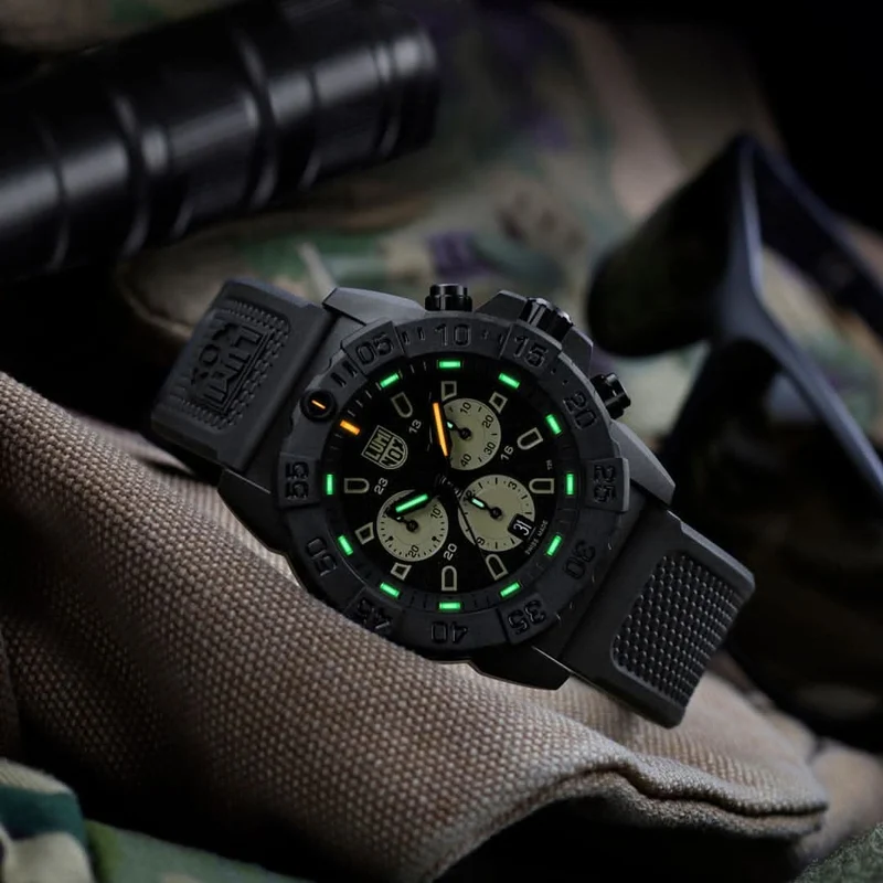 Luminox Navy SEAL Chronograph 3580 Series XS.3587 Herrenuhr • Carbonox • LLT Leuchtsystem