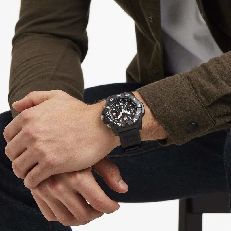 Luminox Navy SEAL Chronograph XS.3581 Herrenuhr • Carbonox™ • LLT Leuchtsystem