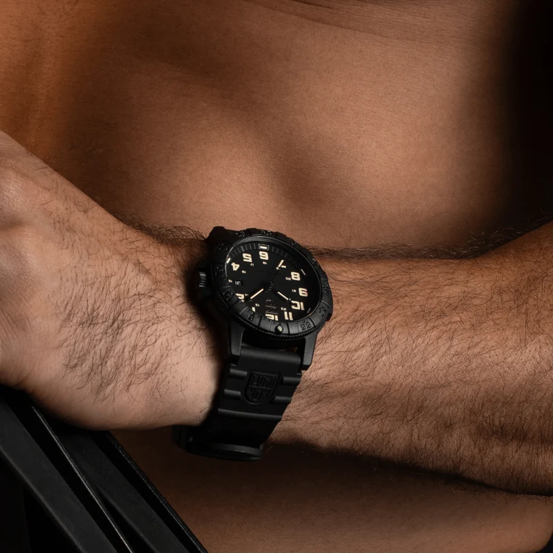 Luminox Leatherback Sea Turtle Giant XS.0330 Herrenuhr • Carbonox™ Gehäuse • LLT Leuchtsystem