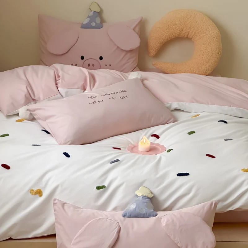 Kinder-Bettwäschegarnitur mit gestickten Sprenkelapplikationen, Kuschelkopfkissen und Wendefunktion