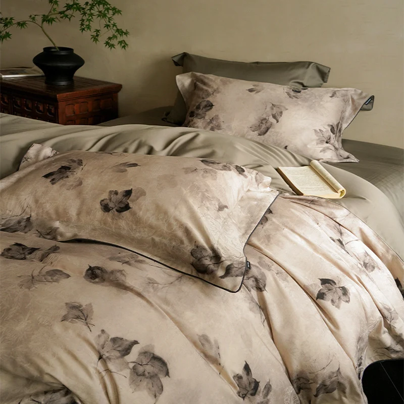 Bettwäsche-Garnitur aus weichem Satin mit floralem Aquarellprint