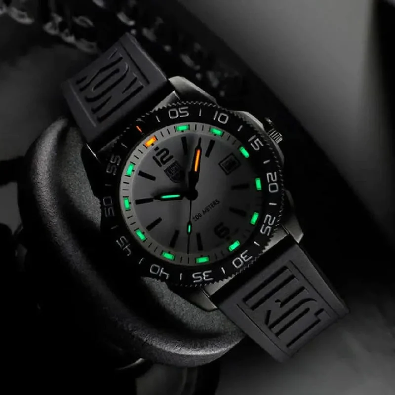 Luminox Pacific Diver XS.3127M Uhr • Swiss Made • LLT System