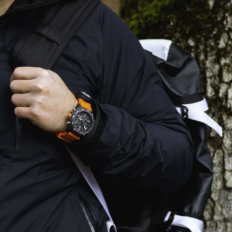 Luminox Bear Grylls XB.3749 Herrenuhr • Carbonox™+ • 300m WD