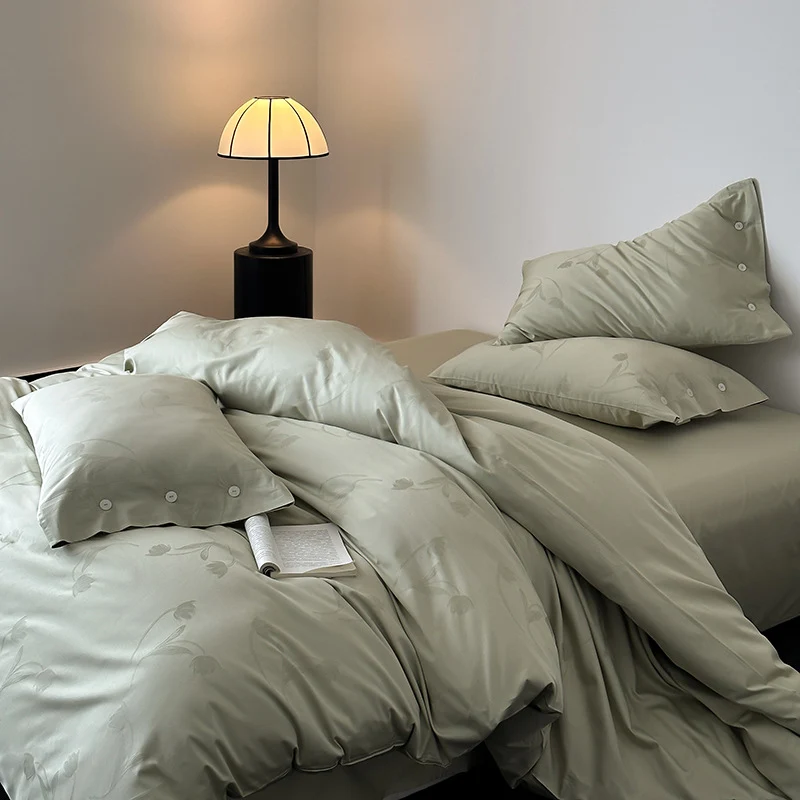 Premium-Bettbezug-Set aus Baumwollsatin mit tonalem Blumenjacquard und Knopfverschluss