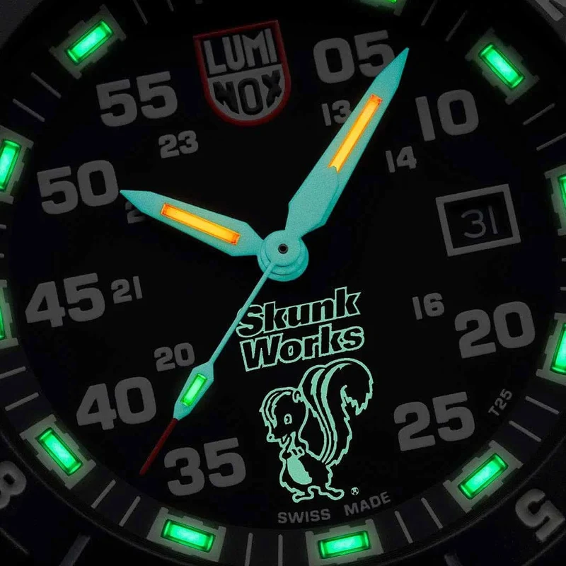 Luminox F-117 Nighthawk XA.6442.H Herrenuhr • Carbonox+ • LLT-System