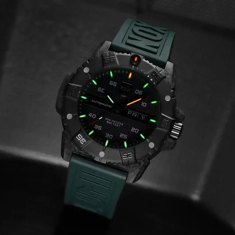 Luminox Master Carbon SEAL XS.3877 Herrenuhr • Swiss Automatic • CARBONOX™+