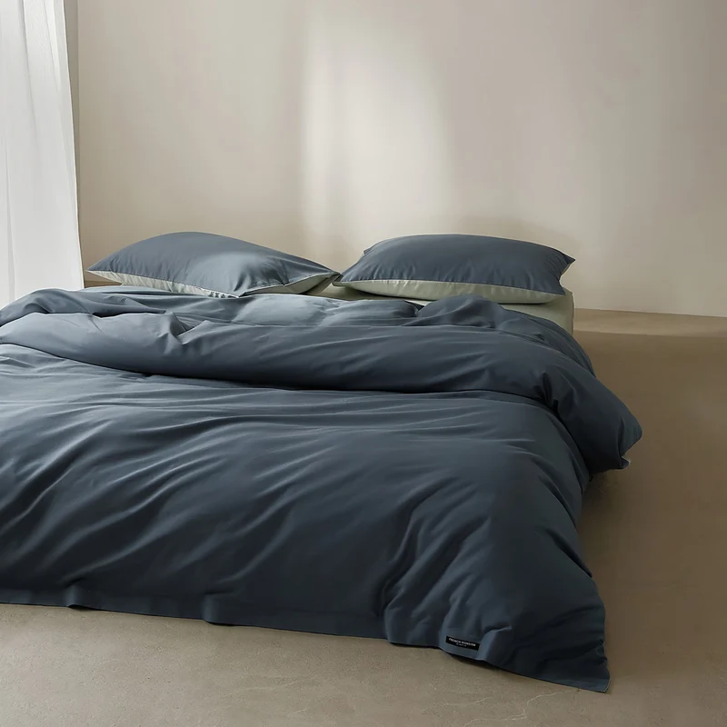 Baumwoll-Bettwäsche-Garnitur mit Satin-Finish und Reißverschluss
