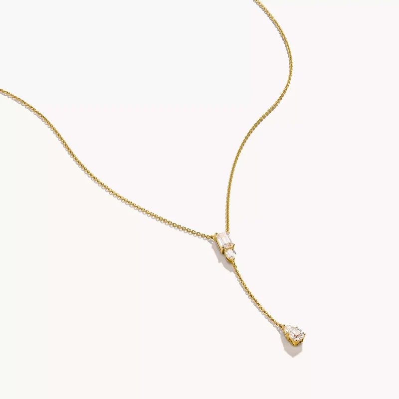 Kette Y-Form mit weißen Zirkoniasteinen Bold Elegance 18k Vergoldung