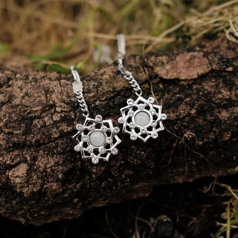 Composition Gem Ohrringe mit echtem Mondstein und Silber - Holzkern Modell