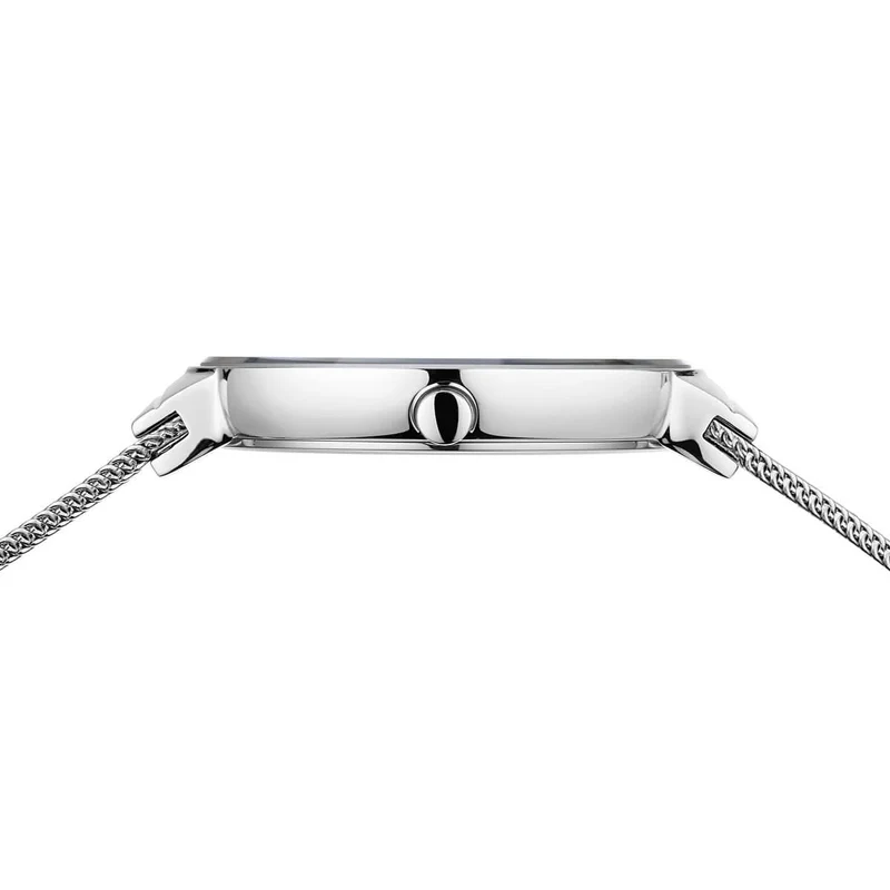 Bering Classic 10135-000 Damenuhr • Kratzfestes Saphirglas • Feines Milanaise-Armband