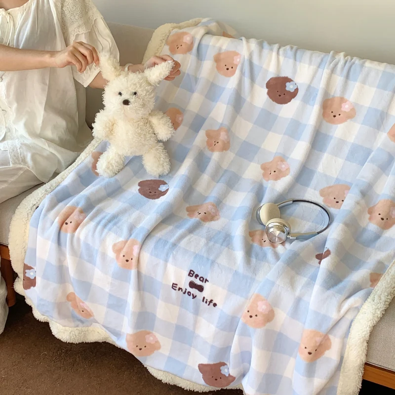 Wendbare Flauschdecke mit Cartoon-Katzenmotiv und Teddyfutter