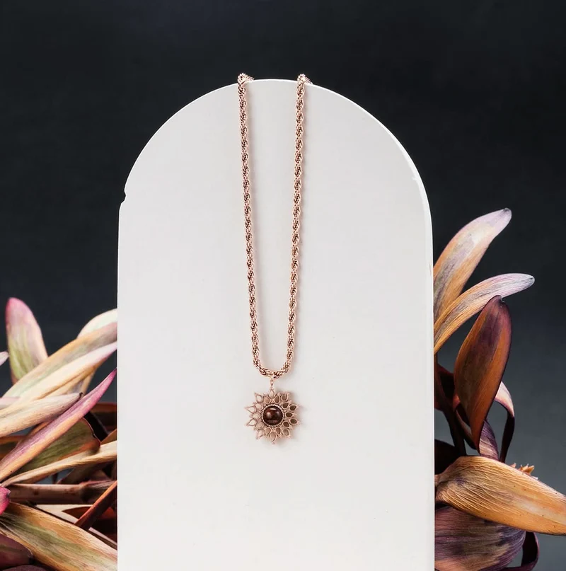 Suncatcher Halskette aus Walnussholz und Roségold - Holzkern Modell: 9010631025298