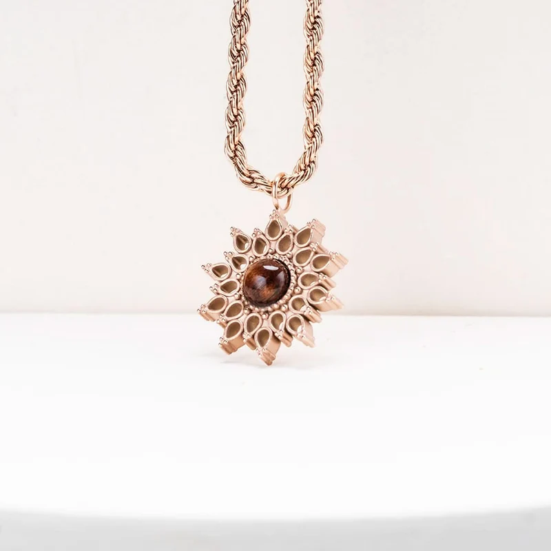 Suncatcher Halskette aus Walnussholz und Roségold - Holzkern Modell: 9010631025298