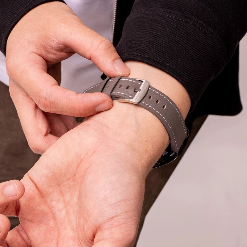 Suunto Core 2 Lederarmband 'One Push' (Grau)