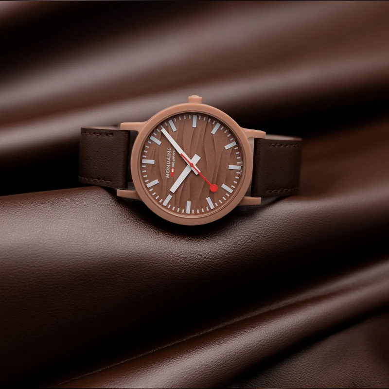 Mondaine essence MS1.41170.LTV Unisex-Uhr • Schweizer Design • Nachhaltig