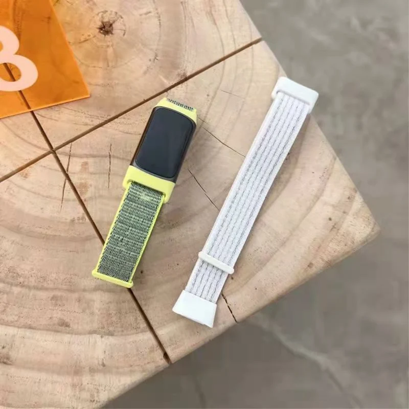 Fitbit Charge 5 / Fitbit Charge 6 Nylon Universel Strap