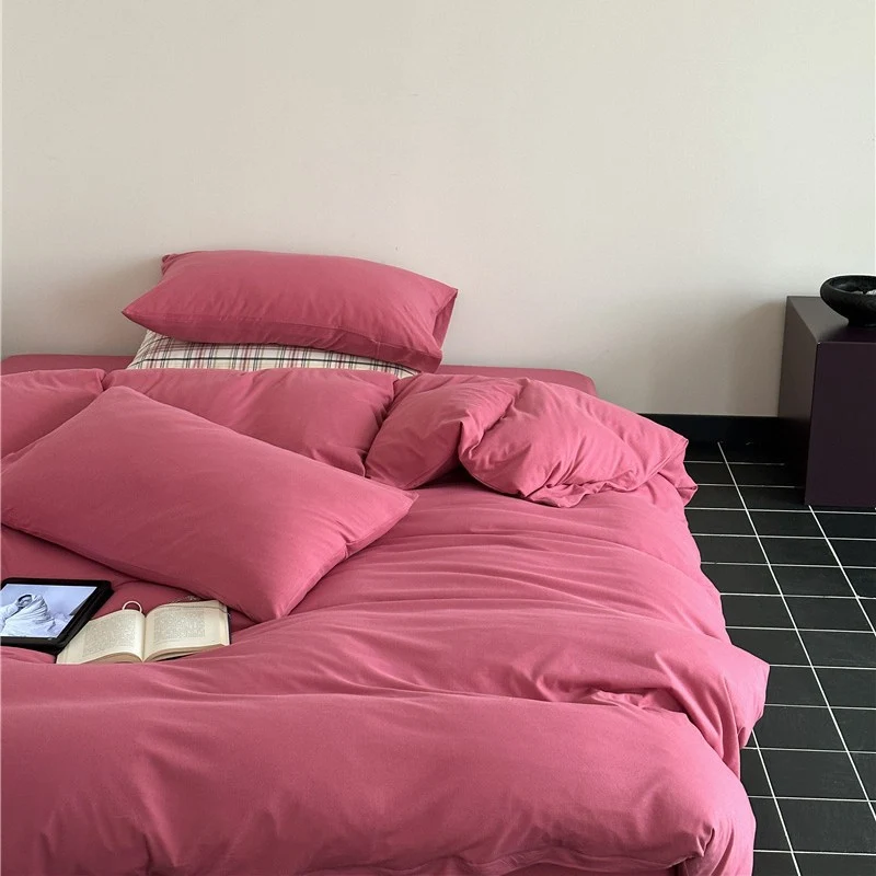 Minimalistisches Makosatin-Bettwäscheset mit extra-weicher Oberfläche und pflegeleichter Webung