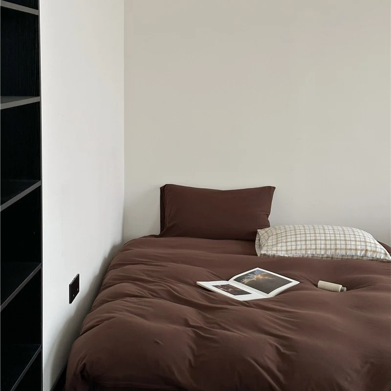 Minimalistisches Makosatin-Bettwäscheset mit extra-weicher Oberfläche und pflegeleichter Webung
