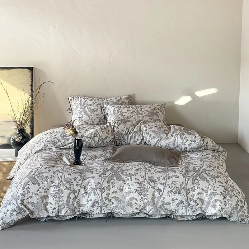 Luxuriöses Baumwollsatin-Bettwäsche-Set mit floralem Muster und Hotelverschluss